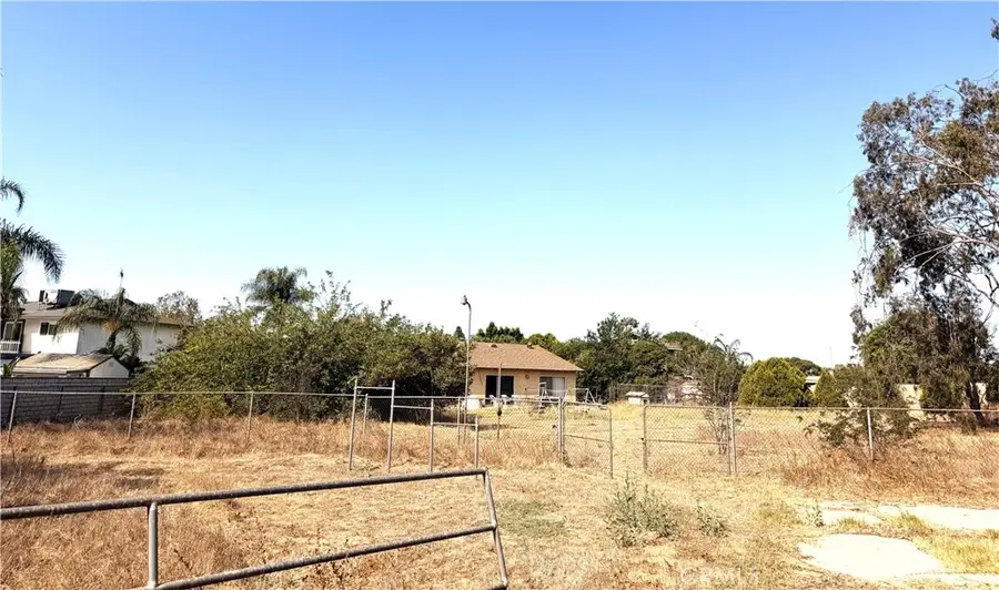 5088 Vail, Jurupa Valley, CA 91752 - #3