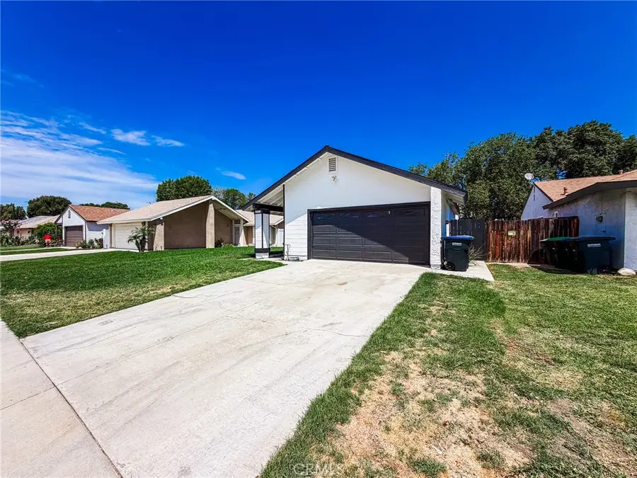2127 Valleywood, Colton, CA 92324 - #2