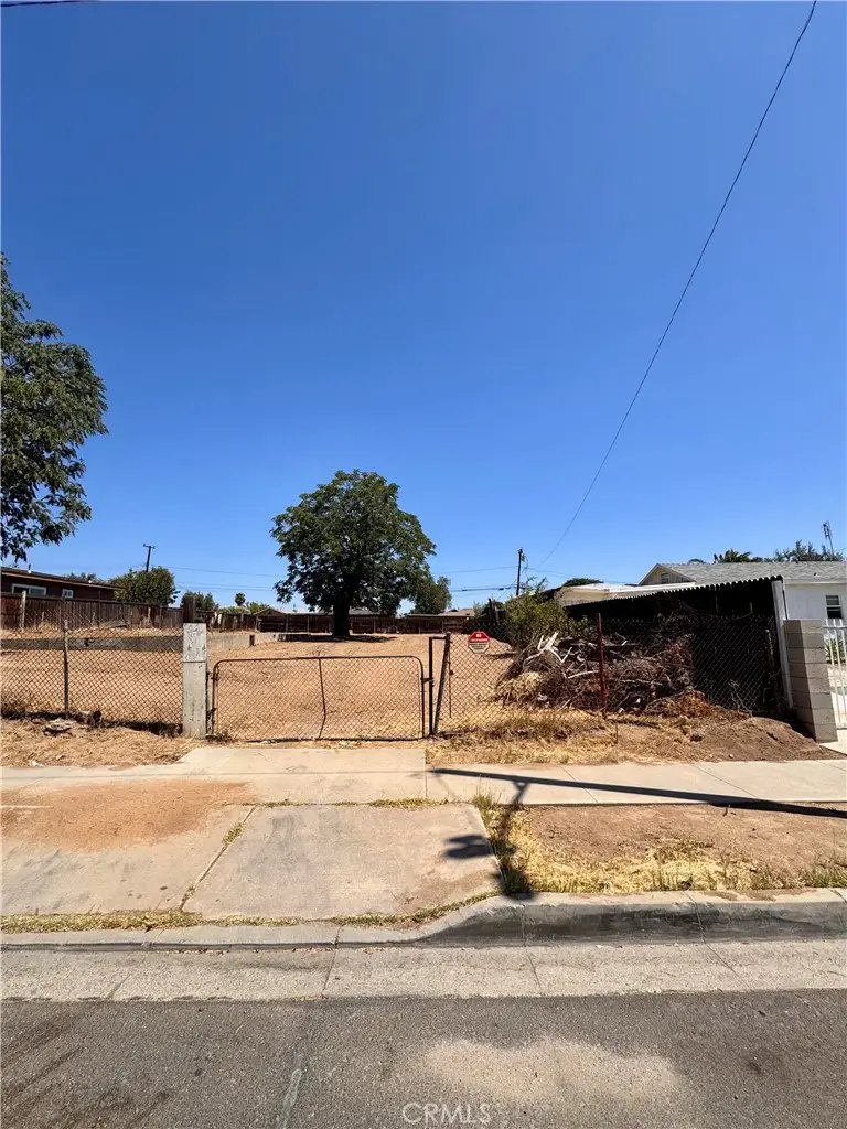 350 W 5th, Perris, CA 92570 - #1