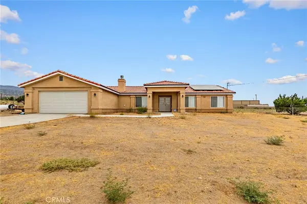 9570 Mescalero Rd, Phelan, CA 92371