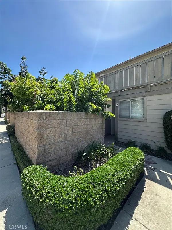 5130 W 1st #E, Santa Ana, CA 92703
