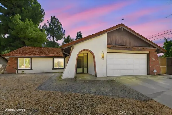 13689 Sarah Street, Yucaipa, CA 92399