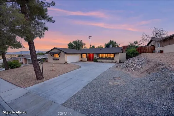 16429 Avalon, Victorville, CA 92395
