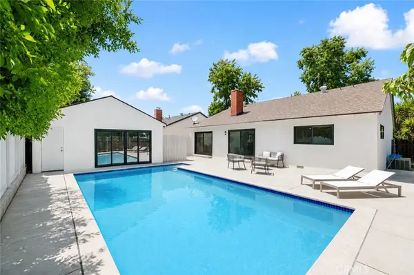 15550 Otsego Street, Encino, CA 91436