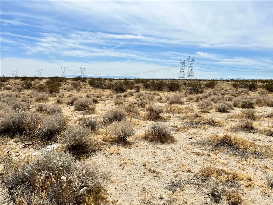 2 Sandstone Road, Victorville Hesperia, CA 92301 - #3