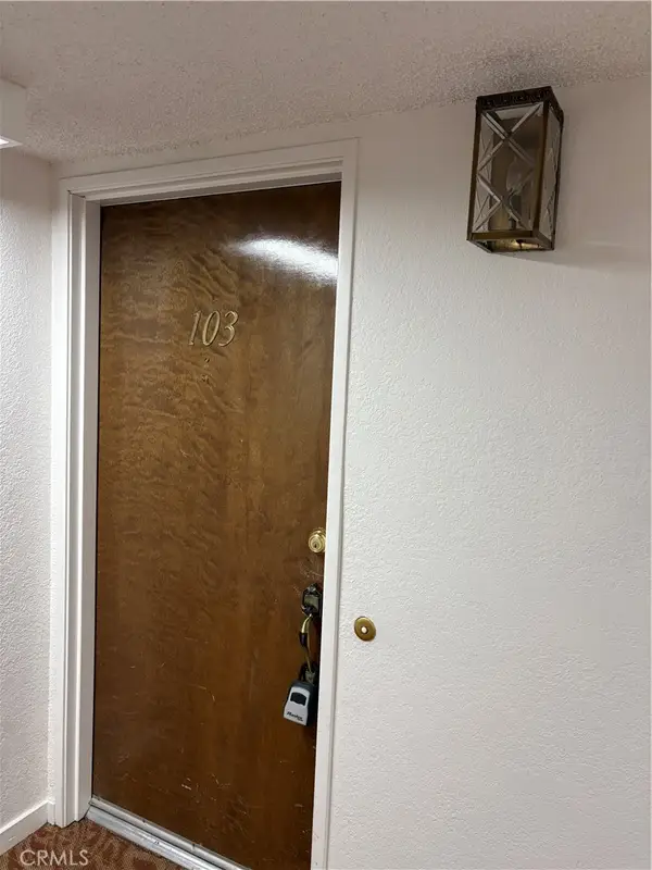 246 E Fern #103, Redlands, CA 92373