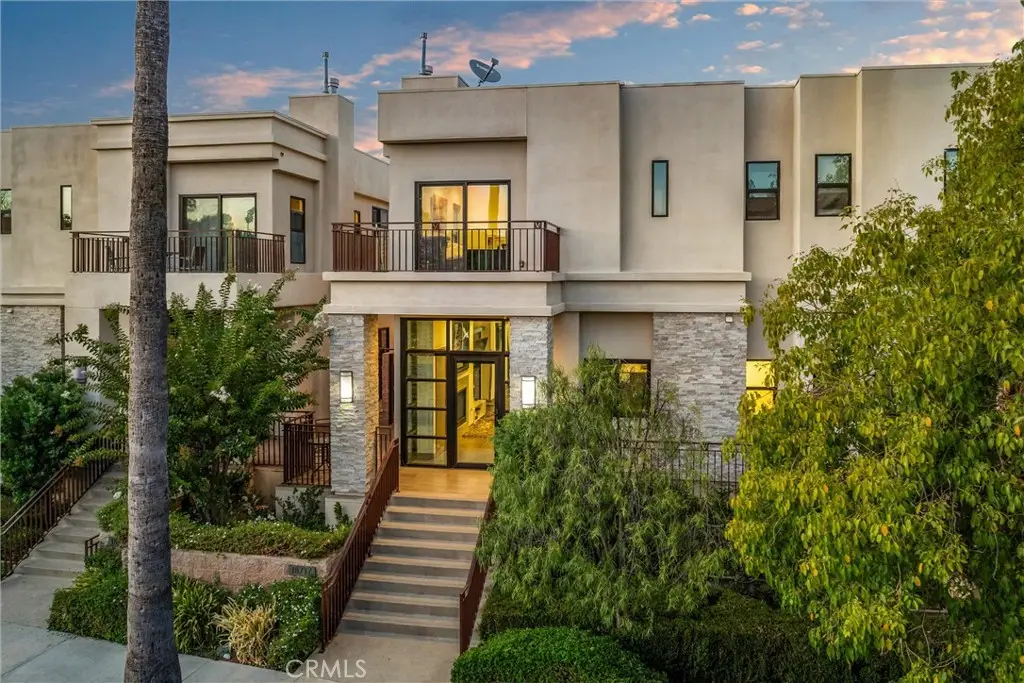 18717 Redwing, Tarzana, CA 91356 - #1