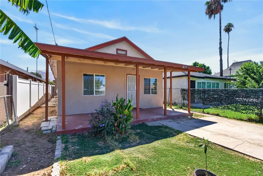 160 Highland Avenue, Riverside, CA 92507 - #1