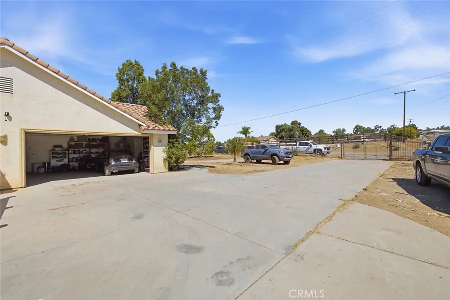 18551 Warren Road, Riverside, CA 92508 - #2