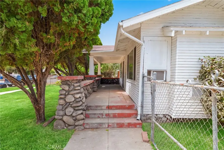 755 E Monterey Avenue, Pomona, CA 91767 - #3