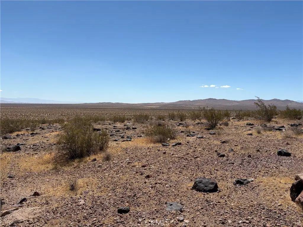 0 Em4800, Adelanto, CA 92301 - #1