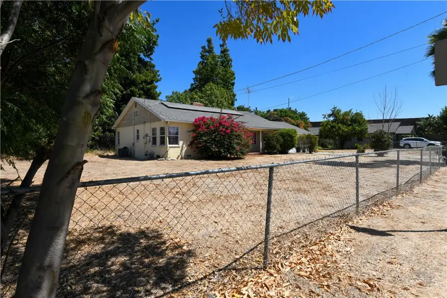 3485 Harding, Riverside, CA 92506 - #3