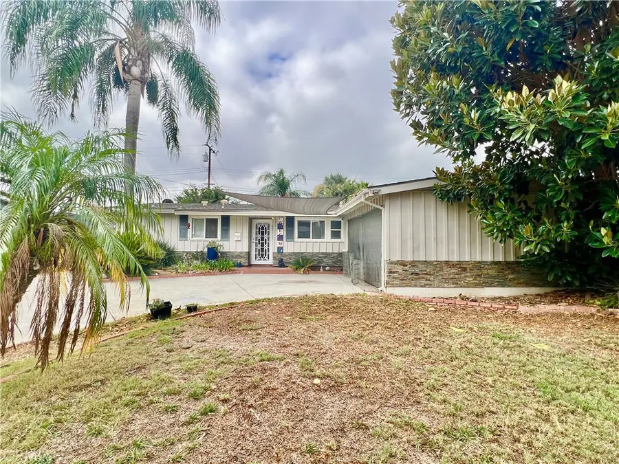 928 Bluecrest Street, Corona, CA 92882 - #2