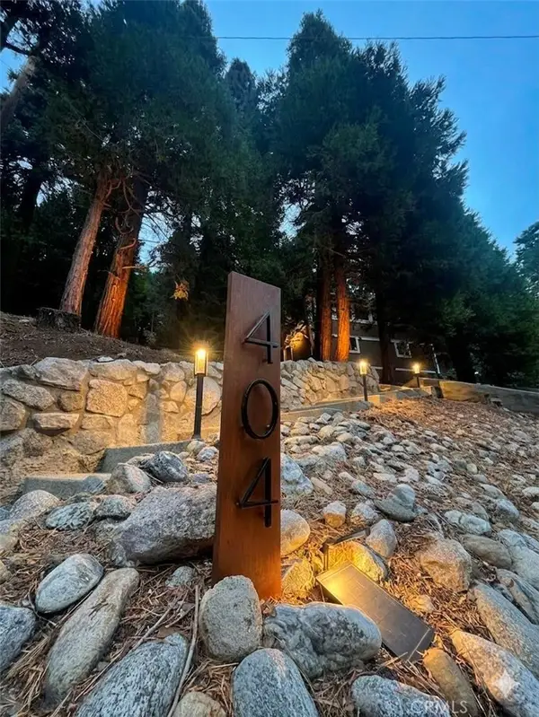 404 Mozumdar, Cedarpines Park, CA 92322