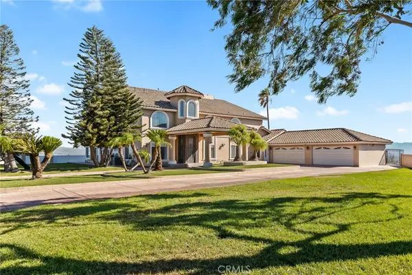 7077 Thunder Ridge Road, Jurupa Valley, CA 92509