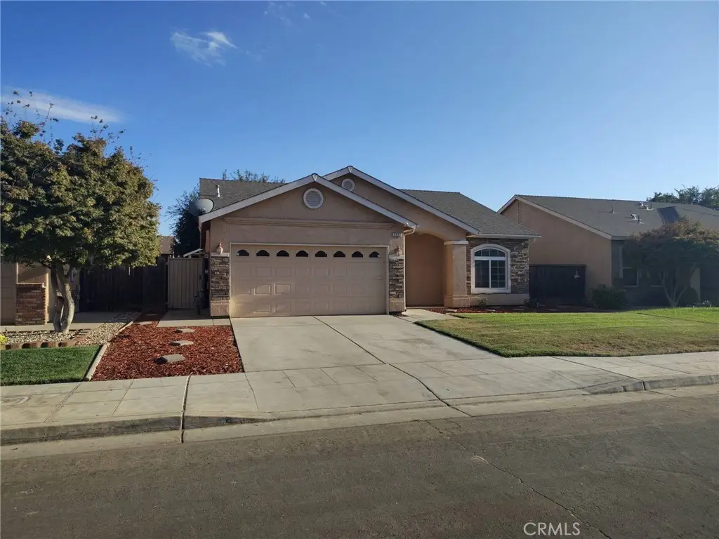 5333 W Norwich, Fresno, CA 93722 - #1