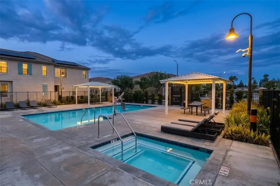 493 N Pinewood Avenue, Rialto, CA 92376 - #2