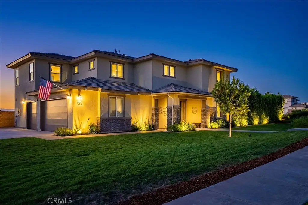 1055 Vista Court, Riverside, CA 92506 - #1