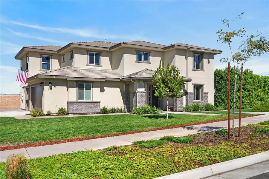 1055 Vista Court, Riverside, CA 92506 - #2