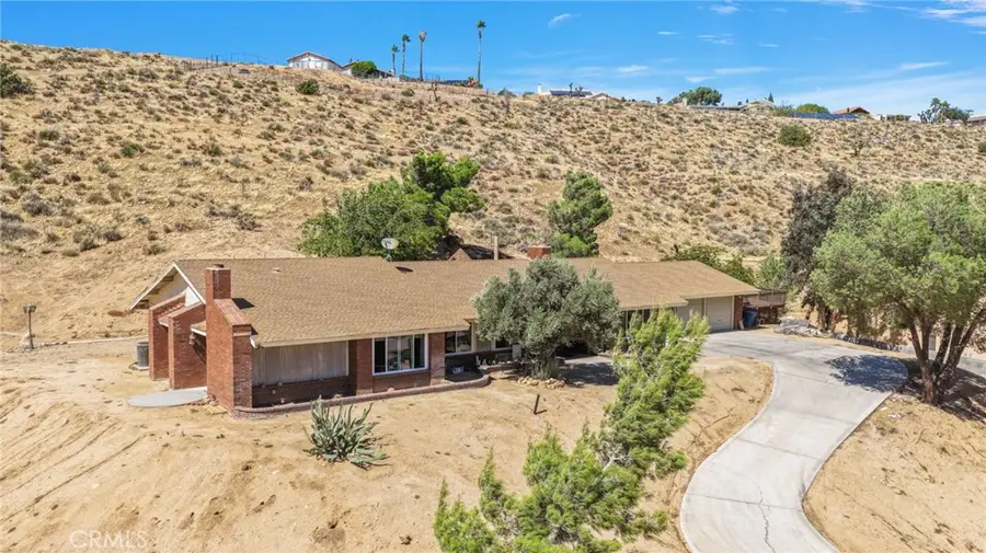 7402 Calpella, Hesperia, CA 92345 - #2