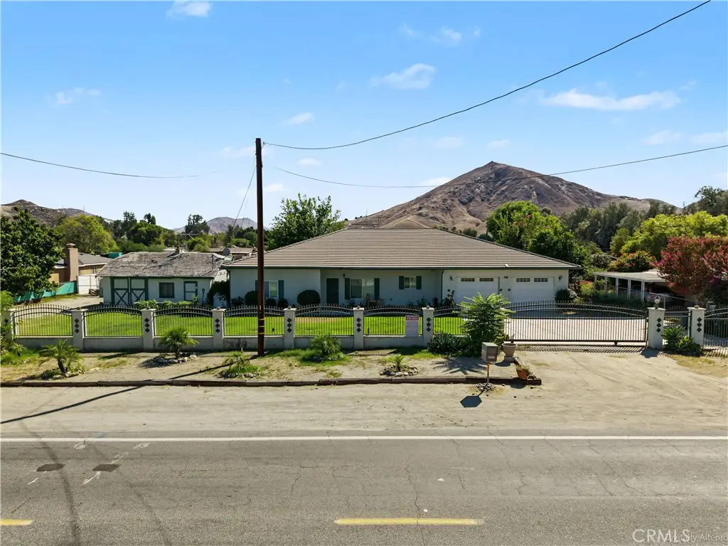 17643 Santa Ana, Bloomington, CA 92316 - #1