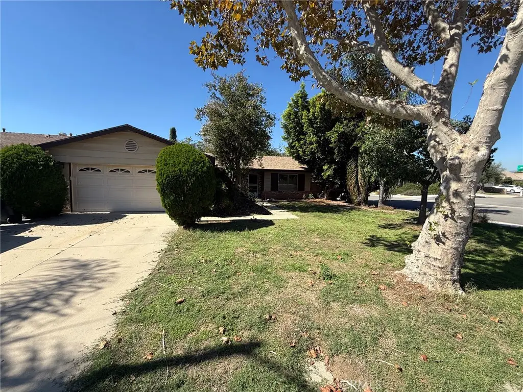 2106 Holly, Ontario, CA 91762 - #1
