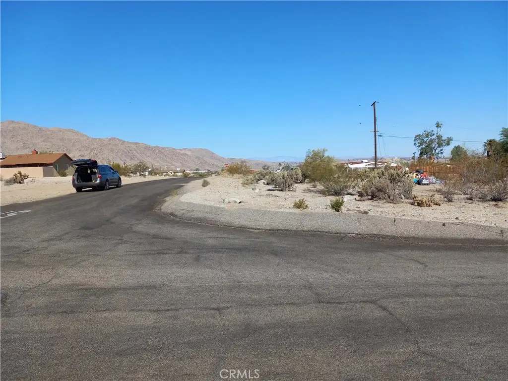 29 Sahara Ave, Twentynine Palms, CA 92277 - #1