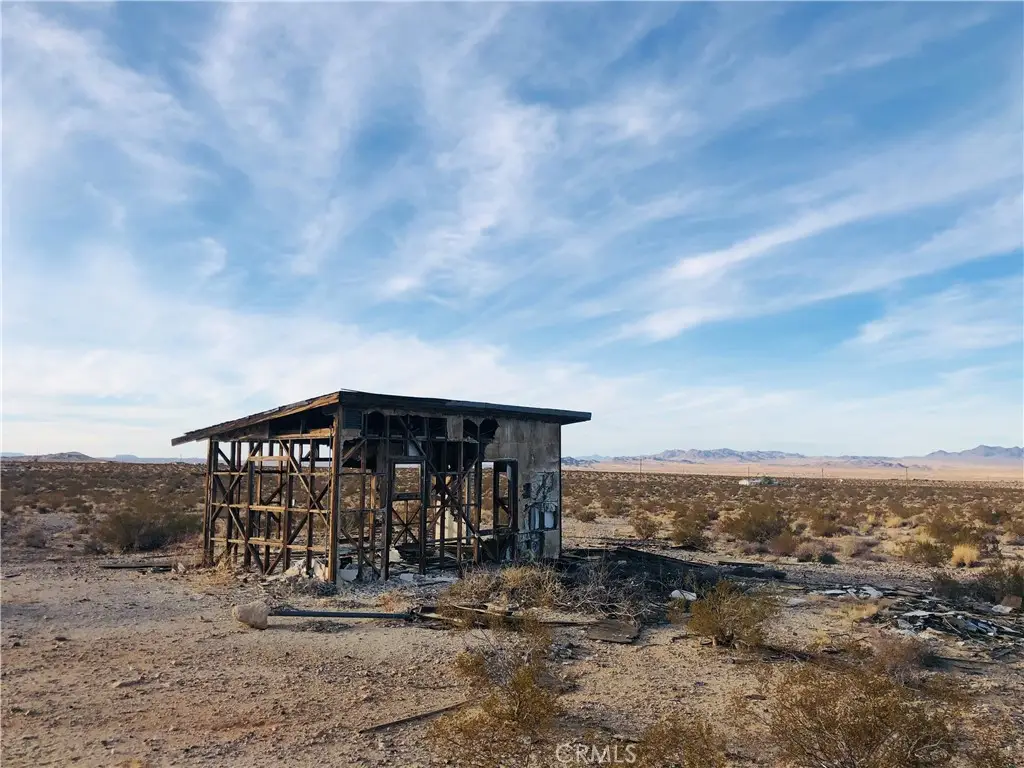 5 Pinto Mountain Road, Twentynine Palms Yucca Valley, CA 92277 - #1