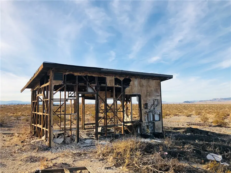 5 Pinto Mountain Road, Twentynine Palms Yucca Valley, CA 92277 - #2