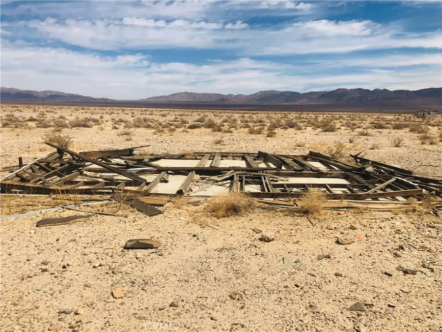 5 Montgomery Drive, Twentynine Palms Yucca Valley, CA 92277 - #3