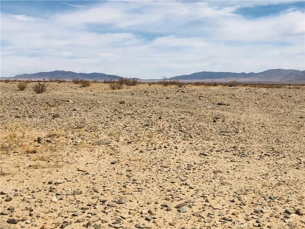 5 Raymond Drive, Twentynine Palms Yucca Valley, CA 92277 - #1