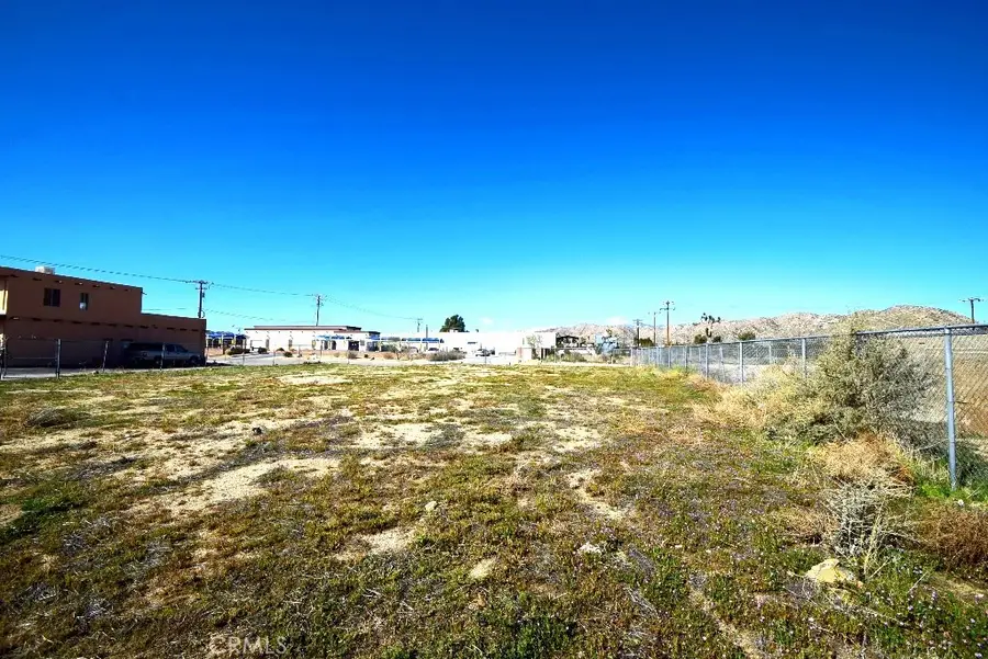 7243 Mohawk Trail, Yucca Valley, CA 92284 - #2