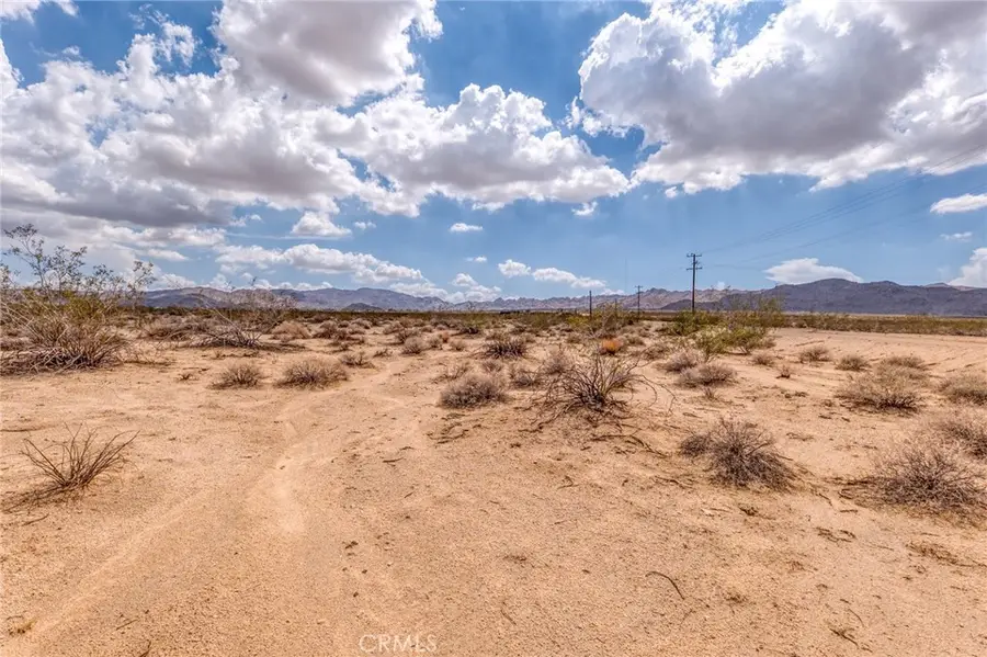 140 Mantonya Road, Twentynine Palms, CA 92277 - Image #2