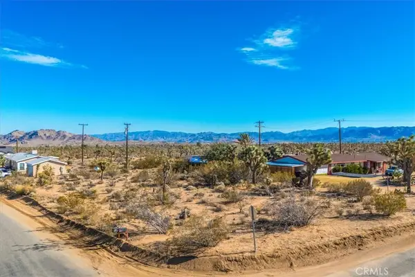 3911 Lennox Avenue, Yucca Valley, CA 92284