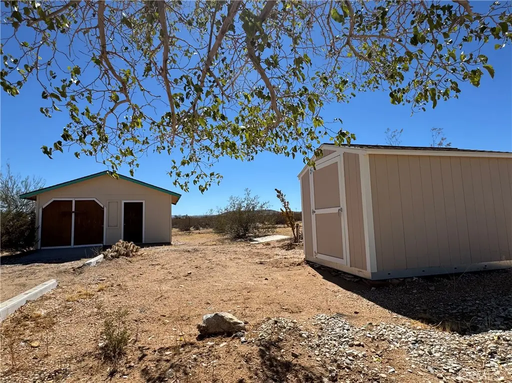 382 Bowman Trail, Landers, CA 92285 - #1
