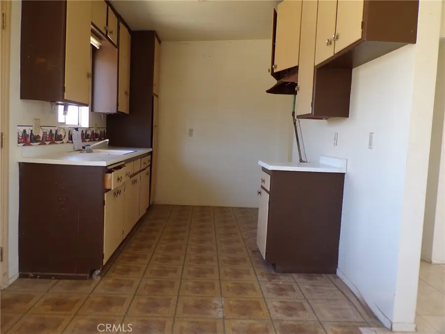 6810 Maude Adams, Twentynine Palms, CA 92277 - #3
