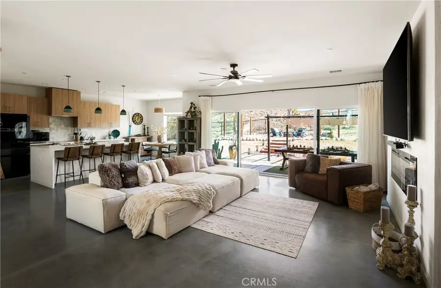 59621 Mesa Drive, Yucca Valley, CA 92284 - #3