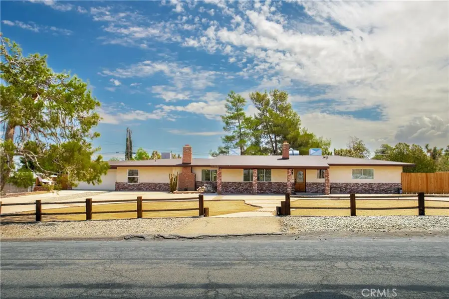 7737 Aster Avenue, Yucca Valley, CA 92284 - #3