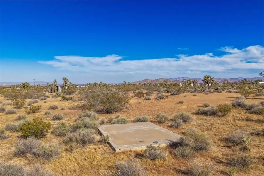 3161 Warren Vista Avenue, Yucca Valley, CA 92284 - #2