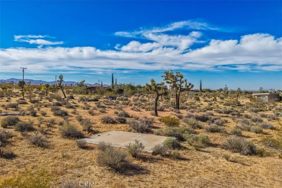 3161 Warren Vista Avenue, Yucca Valley, CA 92284 - #3