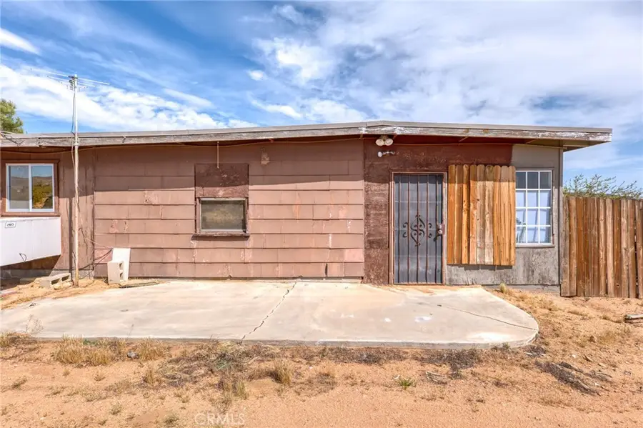 2121 Cambria, Landers, CA 92285 - #2