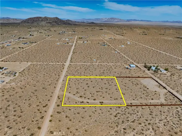 425 Gerber Avenue, Landers, CA 92285