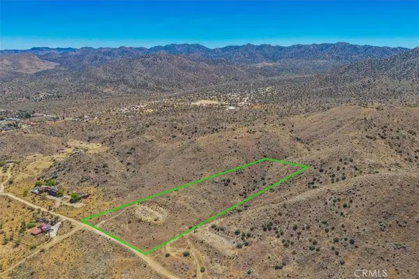 58205 Santa Barbara Drive, Yucca Valley, CA 92284