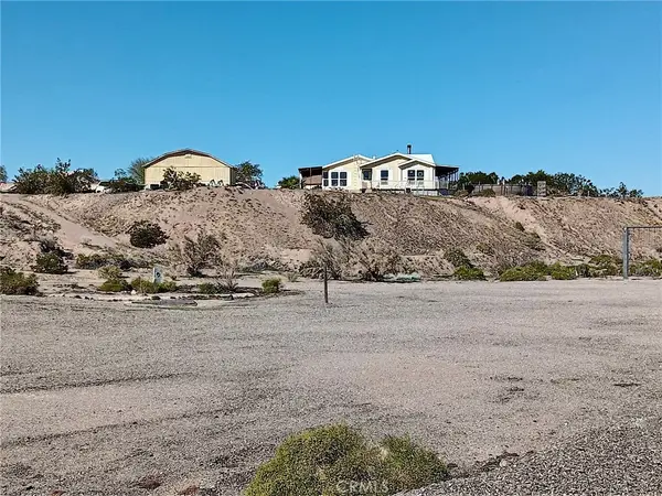 155 E Spikes, Needles, CA 92363