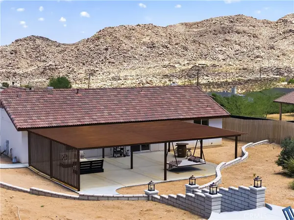 61755 Navajo Trail, Joshua Tree, CA 92252