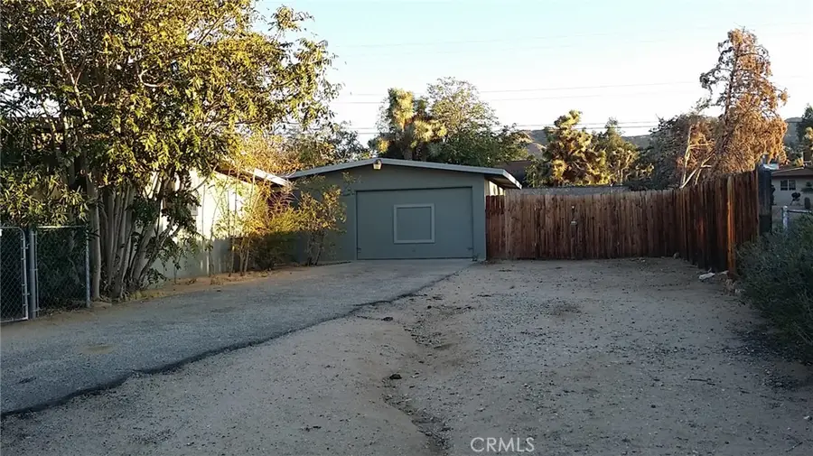 56633 Bonanza, Yucca Valley, CA 92284 - #3