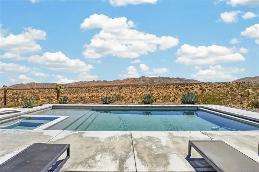 8997 Hermosa Avenue, Yucca Valley, CA 92284 - #2