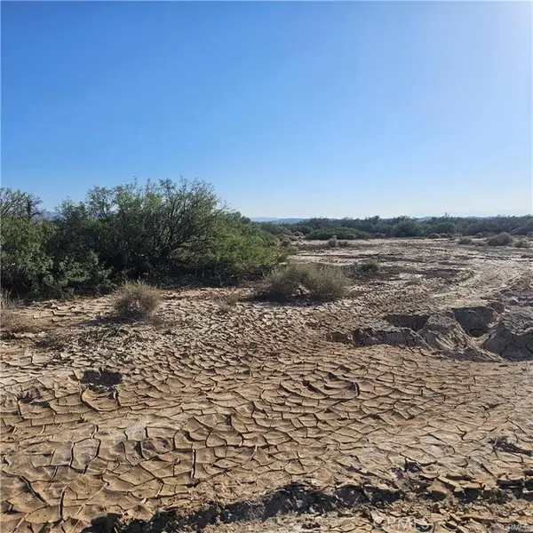 123 Sunny Sands Rd, 29 Palms, CA 92277