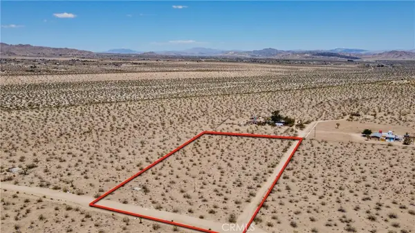 888 Lucky Lane, Landers, CA 92285