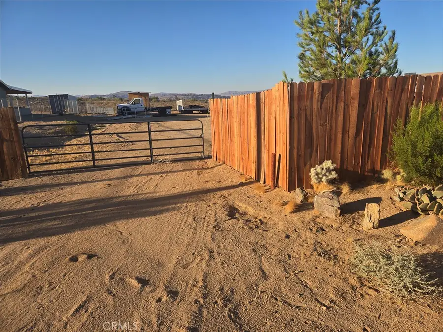 55560 Massachusets Avenue, Landers, CA 92285 - #2